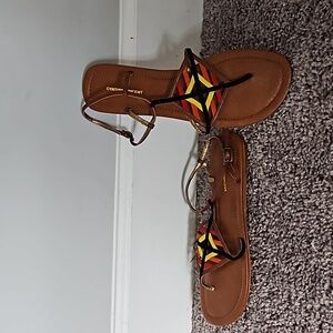 Cynthia Vincent multi-color t-strap sandals-8.5